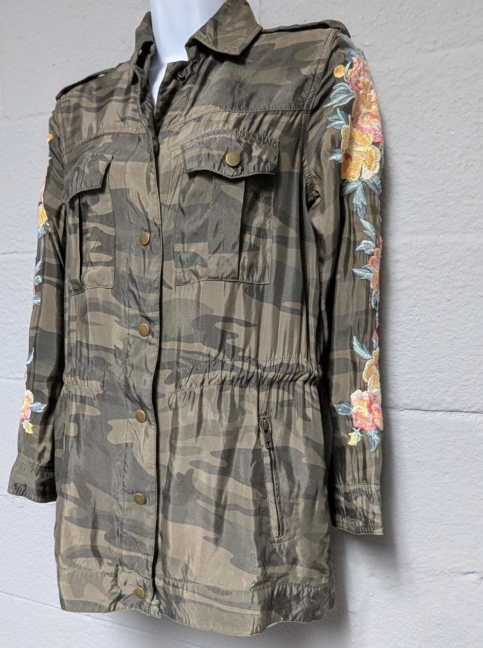 Johnny Was Workshop Embroidered Camo Jacket Size XS - Picture 10 of 14